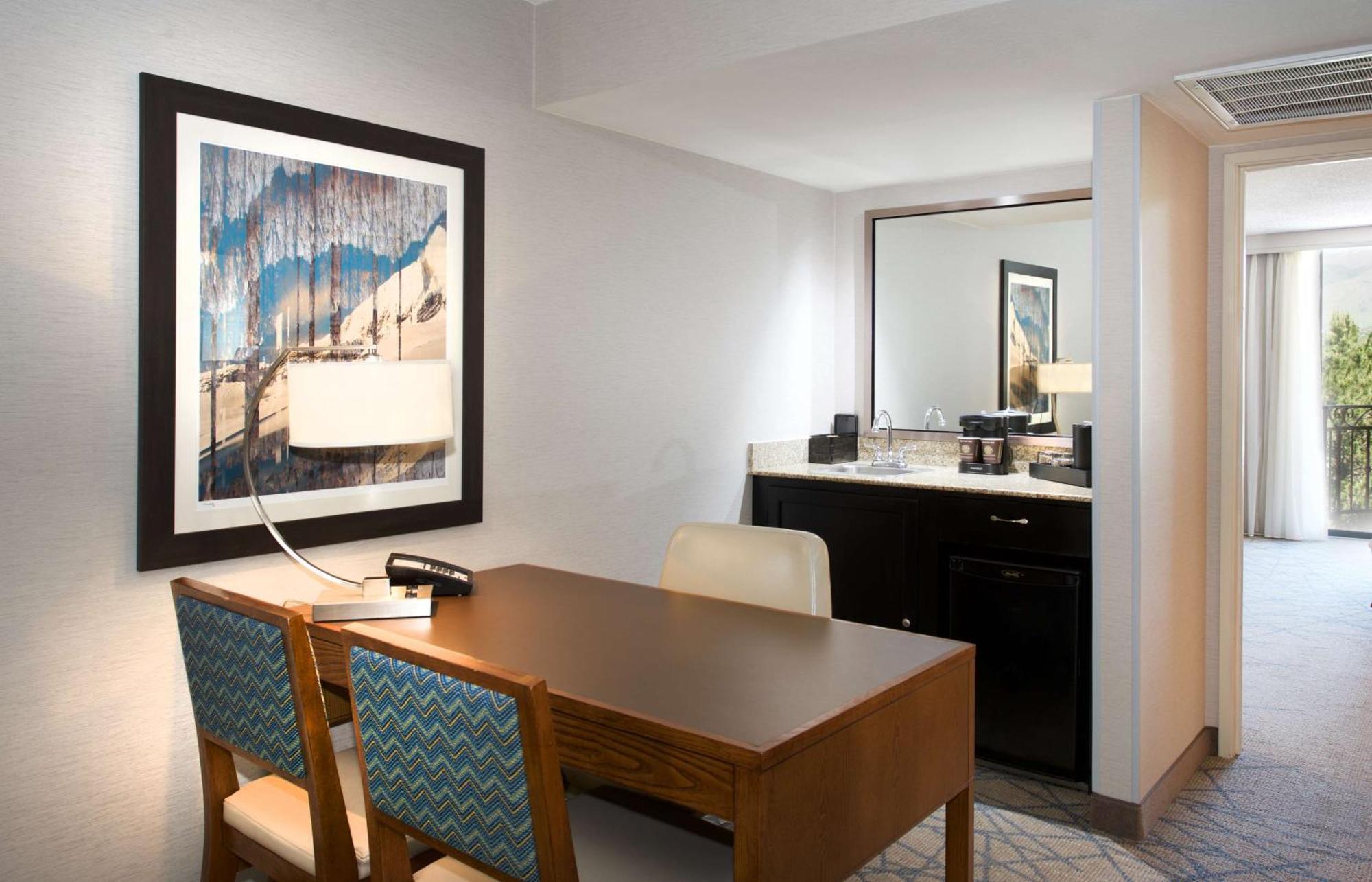 Embassy Suites By Hilton Κολοράντο Σπρινγκς Εξωτερικό φωτογραφία